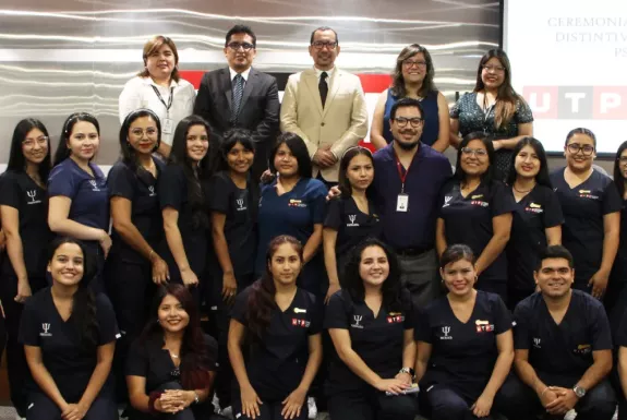 Ceremonia de internamiento de estudiantes